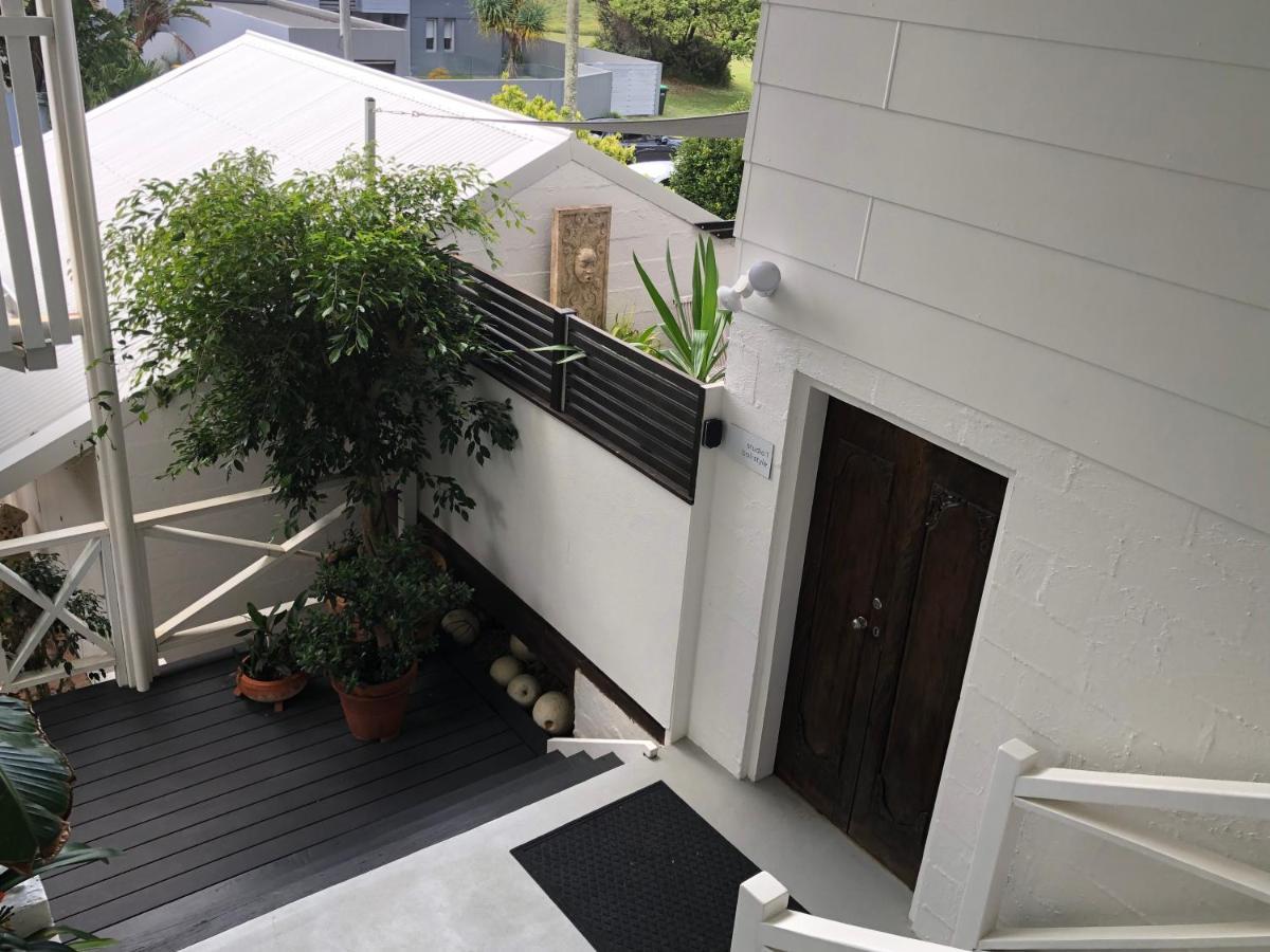 Shorebreak Studio Apartments Сапфайър Бийч Екстериор снимка